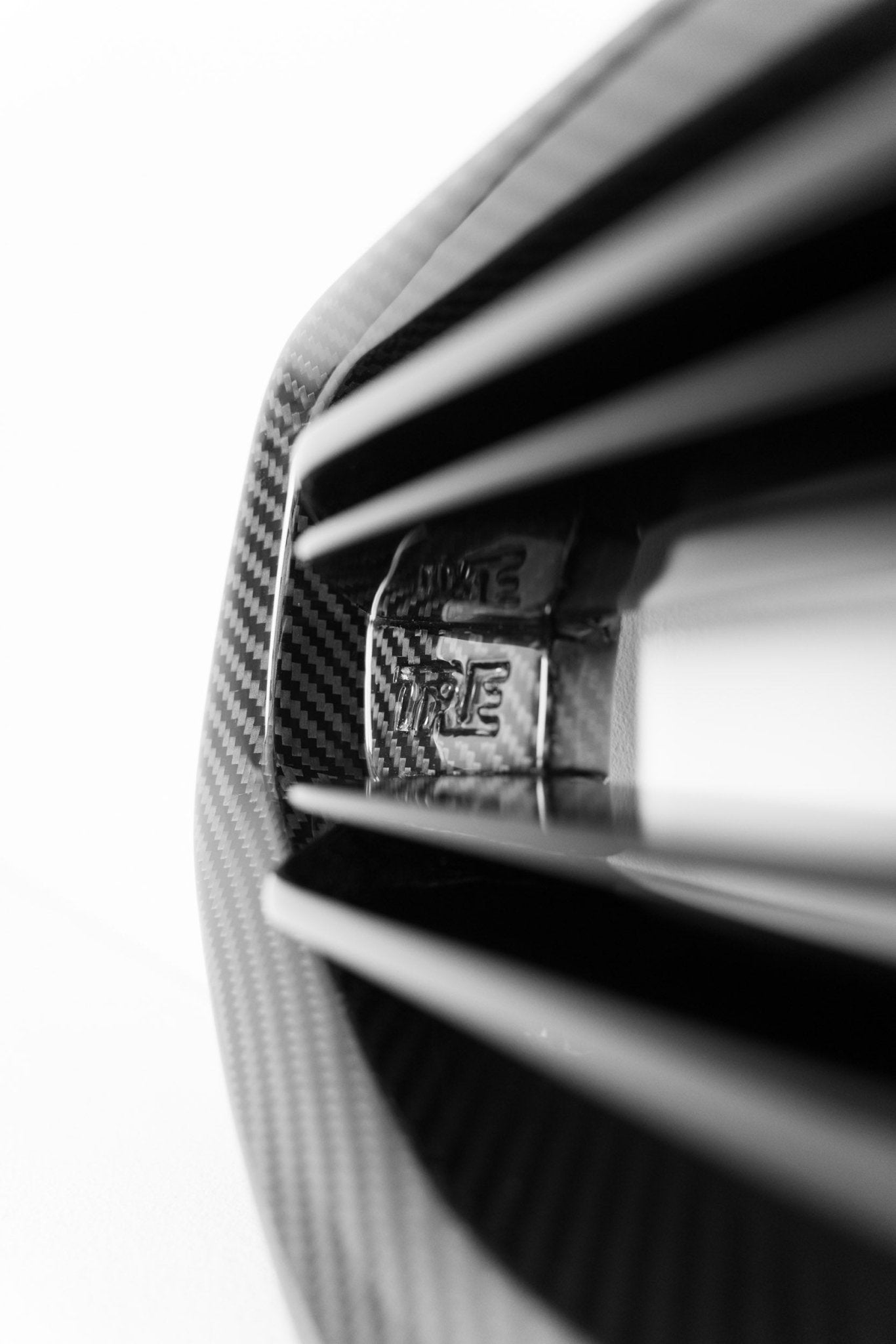 BMW M2 G87 Pre-Preg Carbon Fibre TR87 Front Grilles by TRE (2023+)