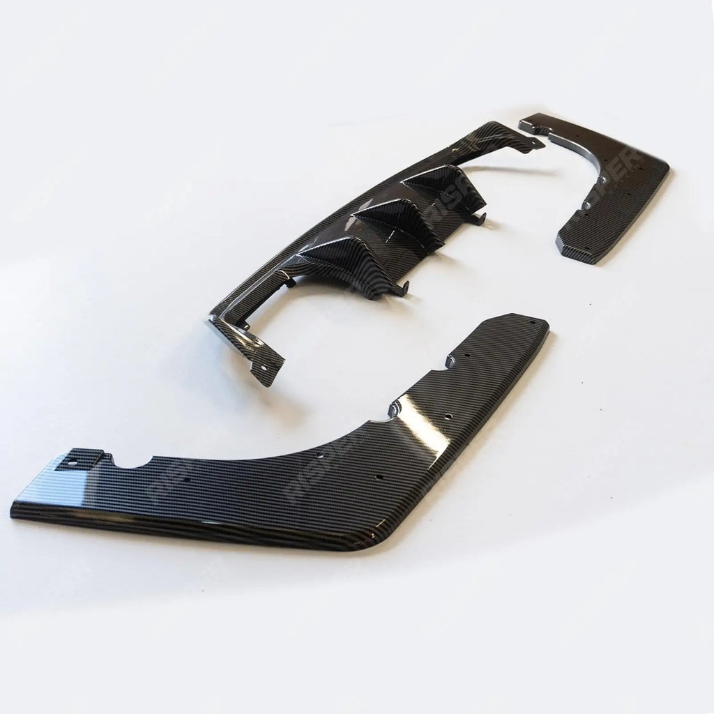 BMW M3 M4 Series F80 F82 V-Style Rear Diffuser in Carbon Look