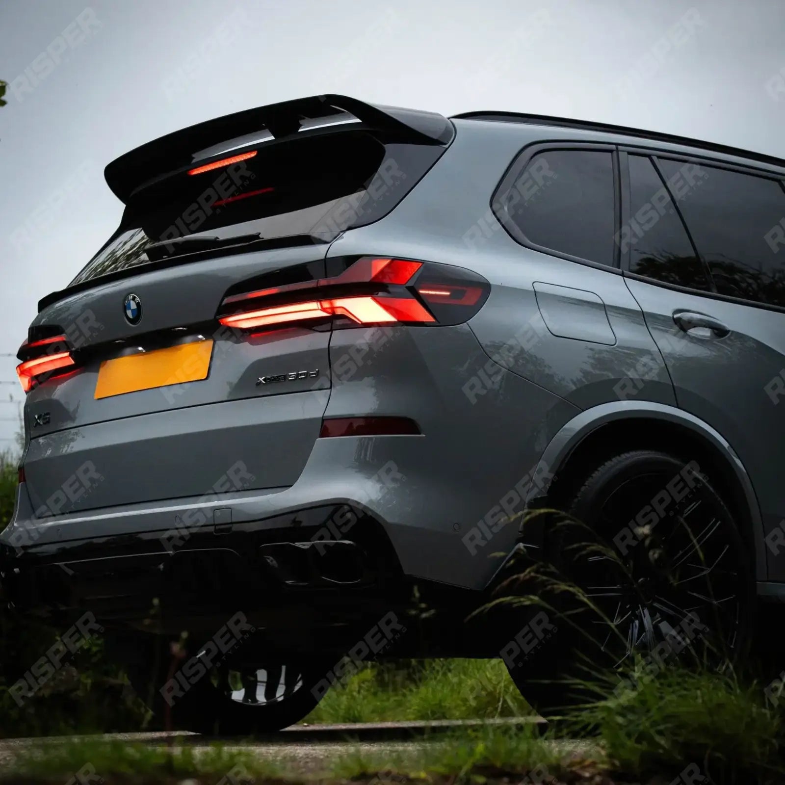 BMW X5 G05 LCI M Sport 2023+ Rear Diffuser In Gloss Black