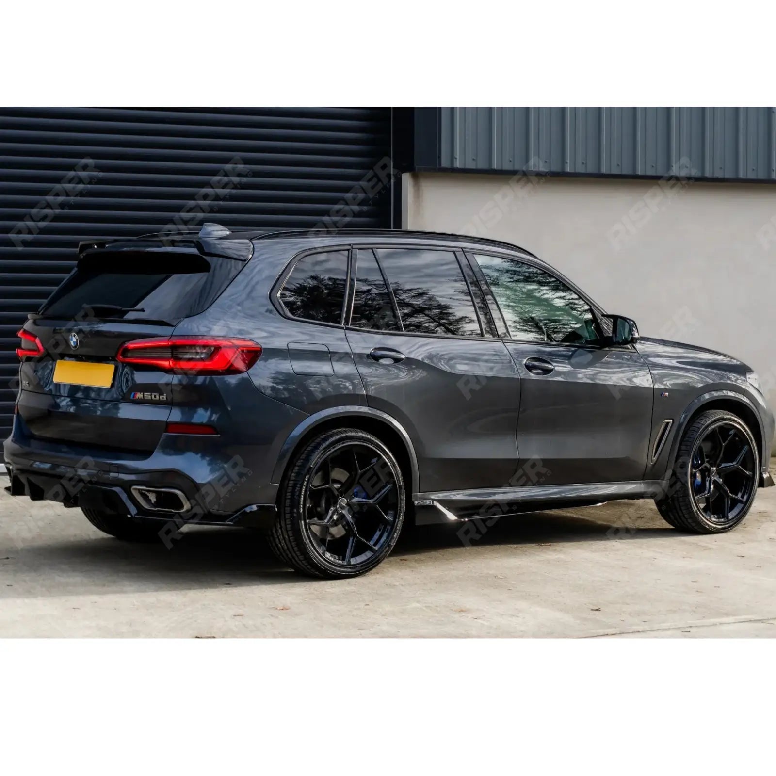 BMW X5 G05 M Sport 2018-2022 - Black Knight Rear Diffuser in Gloss Black