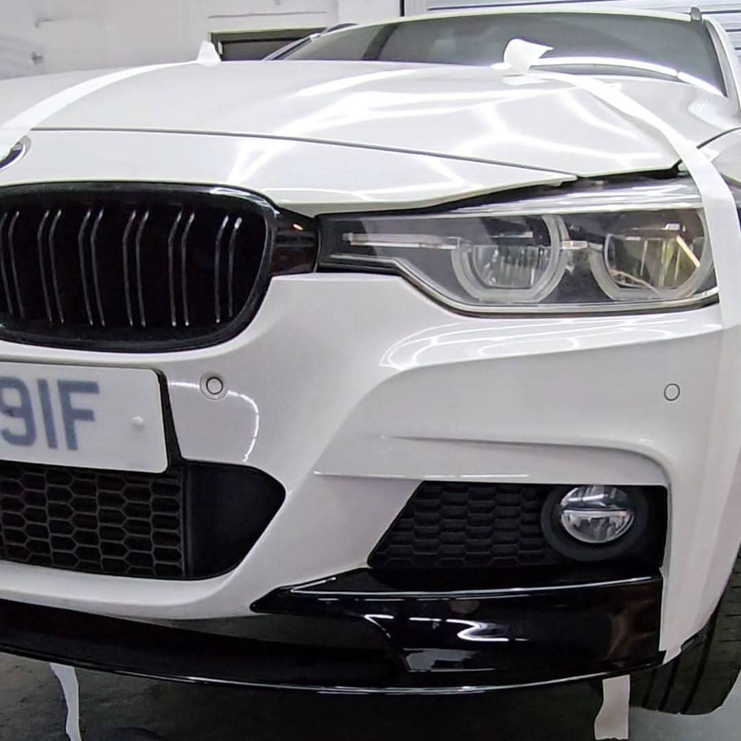 On-Site fitting - Gloss Black Splitter
