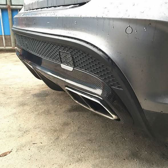A Style Carbon Fibre Rear Diffuser for Mercedes Benz X156 GLA45 13-16