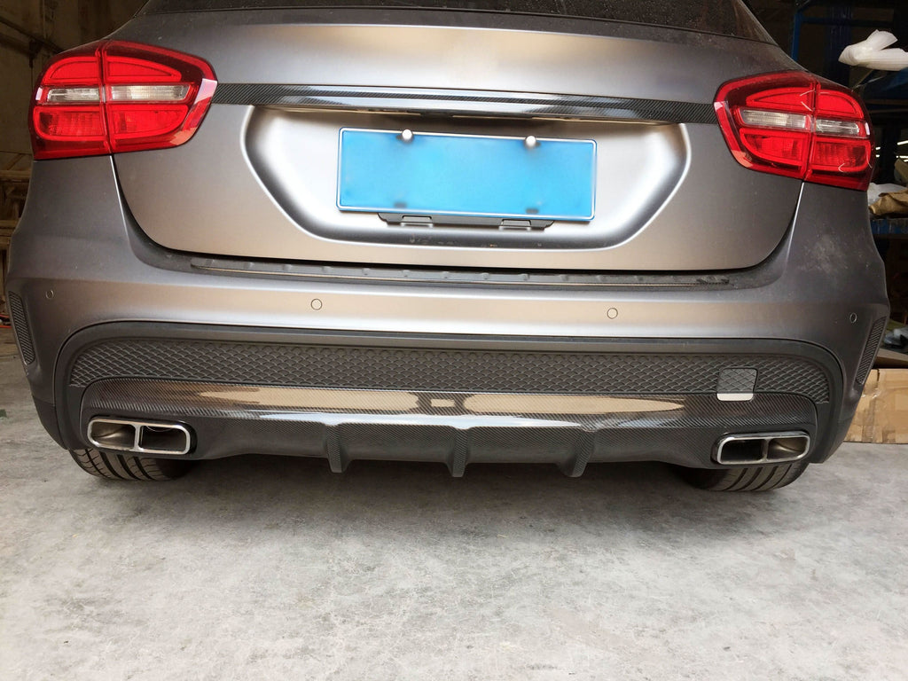 A Style Carbon Fibre Rear Diffuser for Mercedes Benz X156 GLA45 13-16