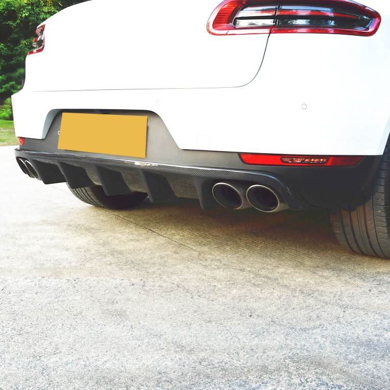 GT Style Carbon Fibre Rear Diffuser for Porsche Macan 14-20