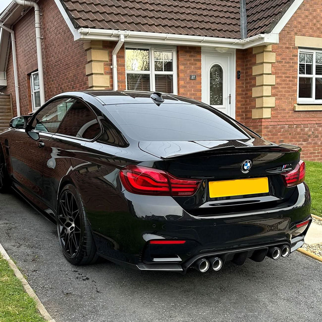 V Style Carbon Fibre Rear Diffuser for BMW F80 M3 F82 F83 M4 14-20