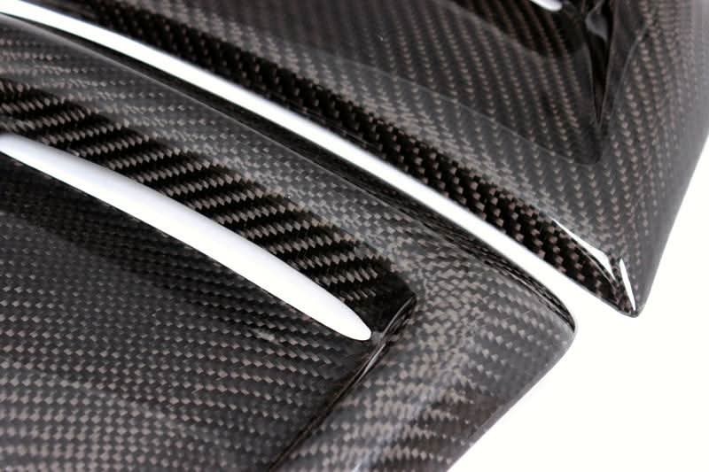 Carbon Fibre Side Vents for Mercedes Benz W204 C63 12-14