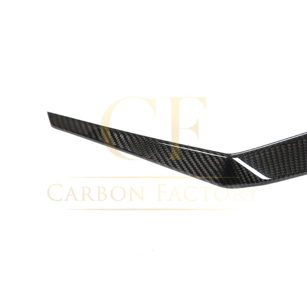 Pre-Preg Carbon Fibre Rear Bumper Trims for Lamborghini Urus 18-21