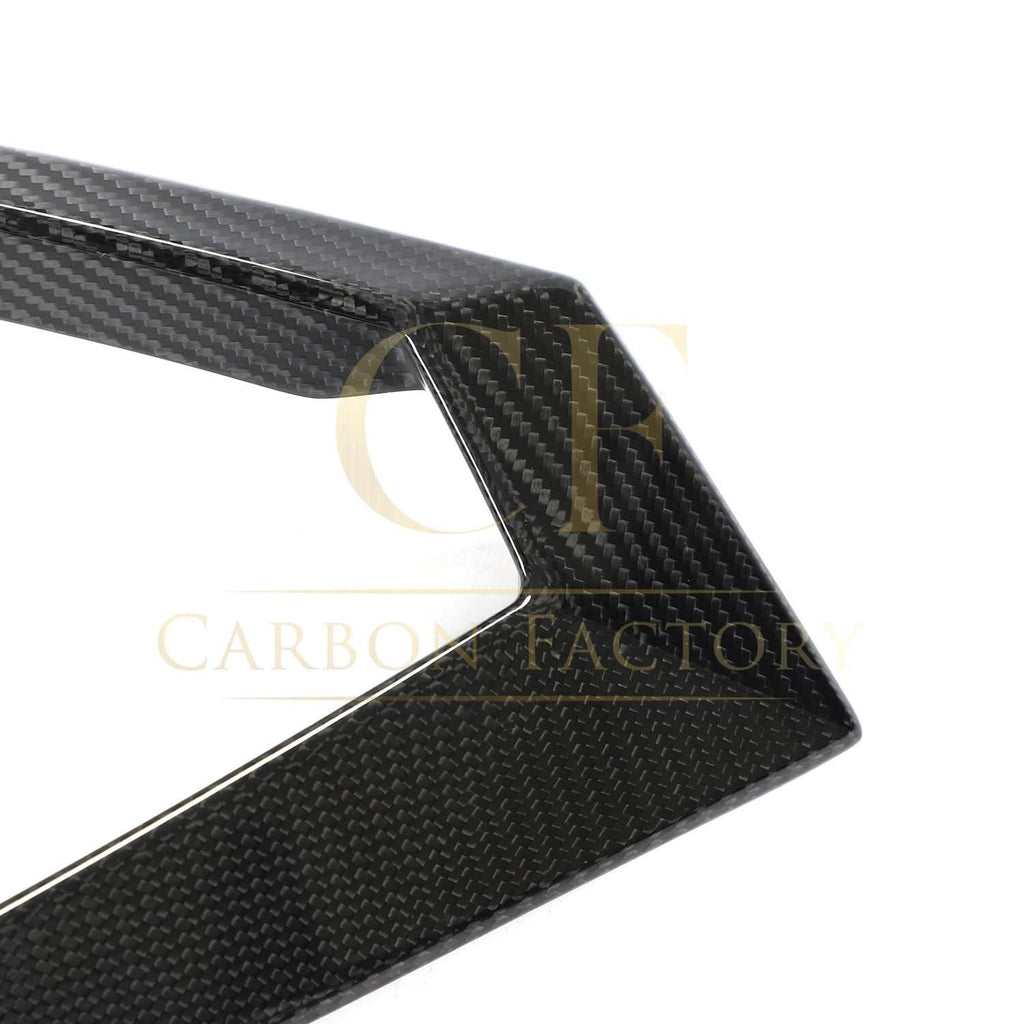 Pre-Preg Carbon Fibre Rear Bumper Trims for Lamborghini Urus 18-21