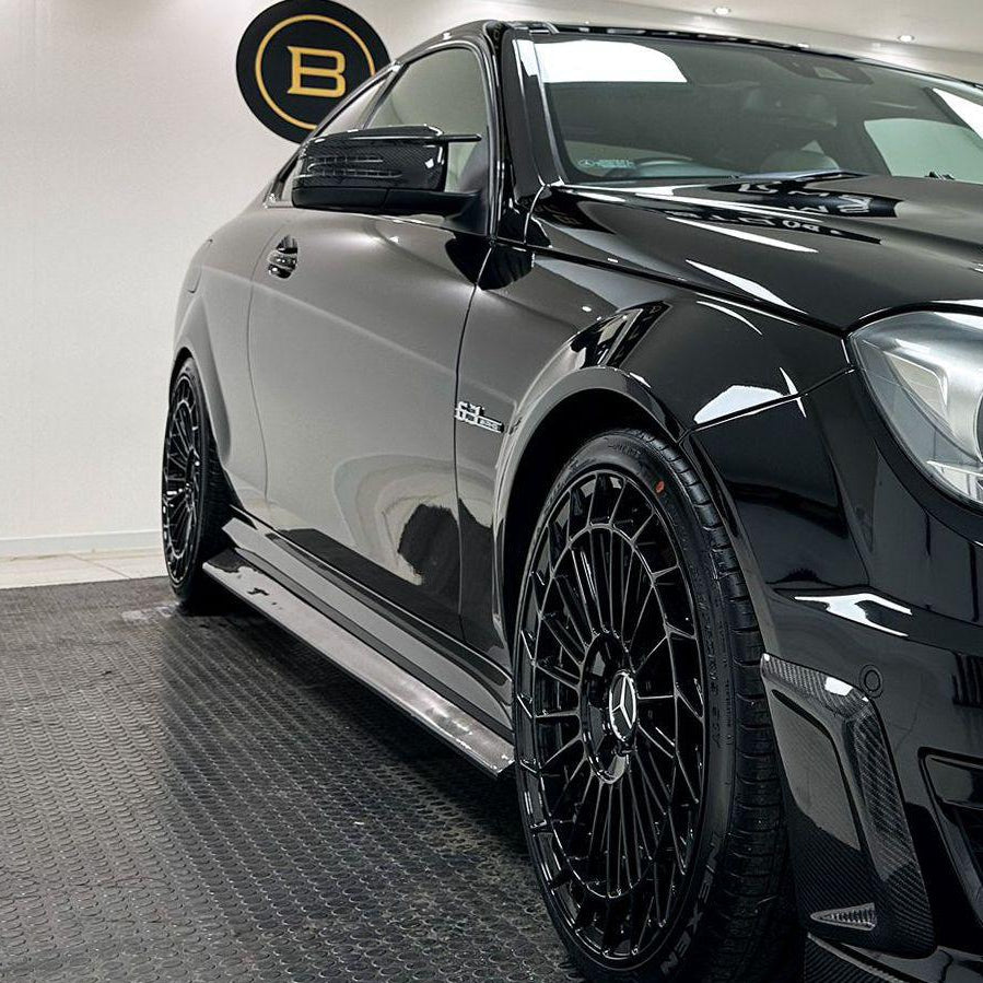 Carbon Fibre Side Skirts for Mercedes Benz W204 C63 Facelift 12-14