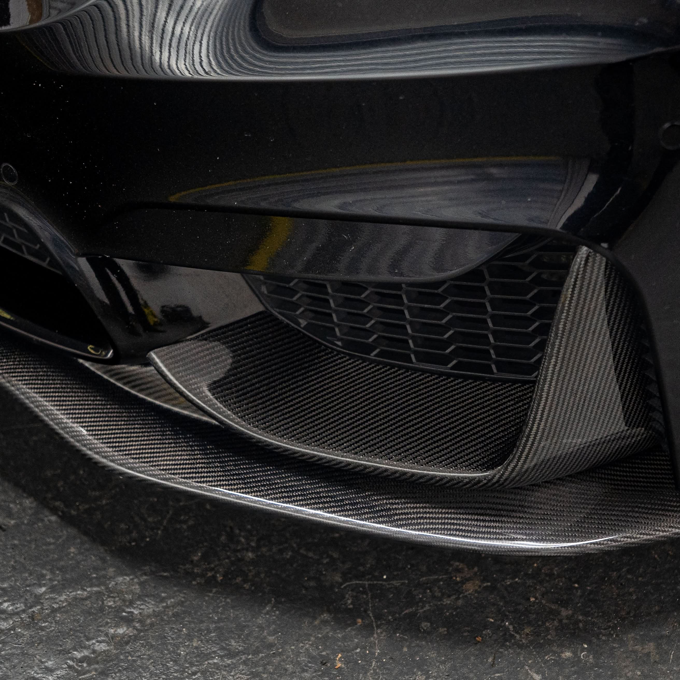 PSM Style Carbon Fibre Front Splitter for BMW F80 M3 F82 F83 M4 14-20