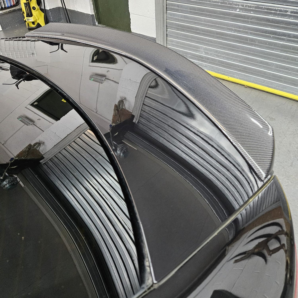 V Style Carbon Fibre Boot Spoiler for Mercedes Benz W204 C Class 07-14