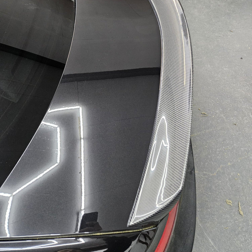V Style Carbon Fibre Boot Spoiler for Mercedes Benz W204 C Class 07-14