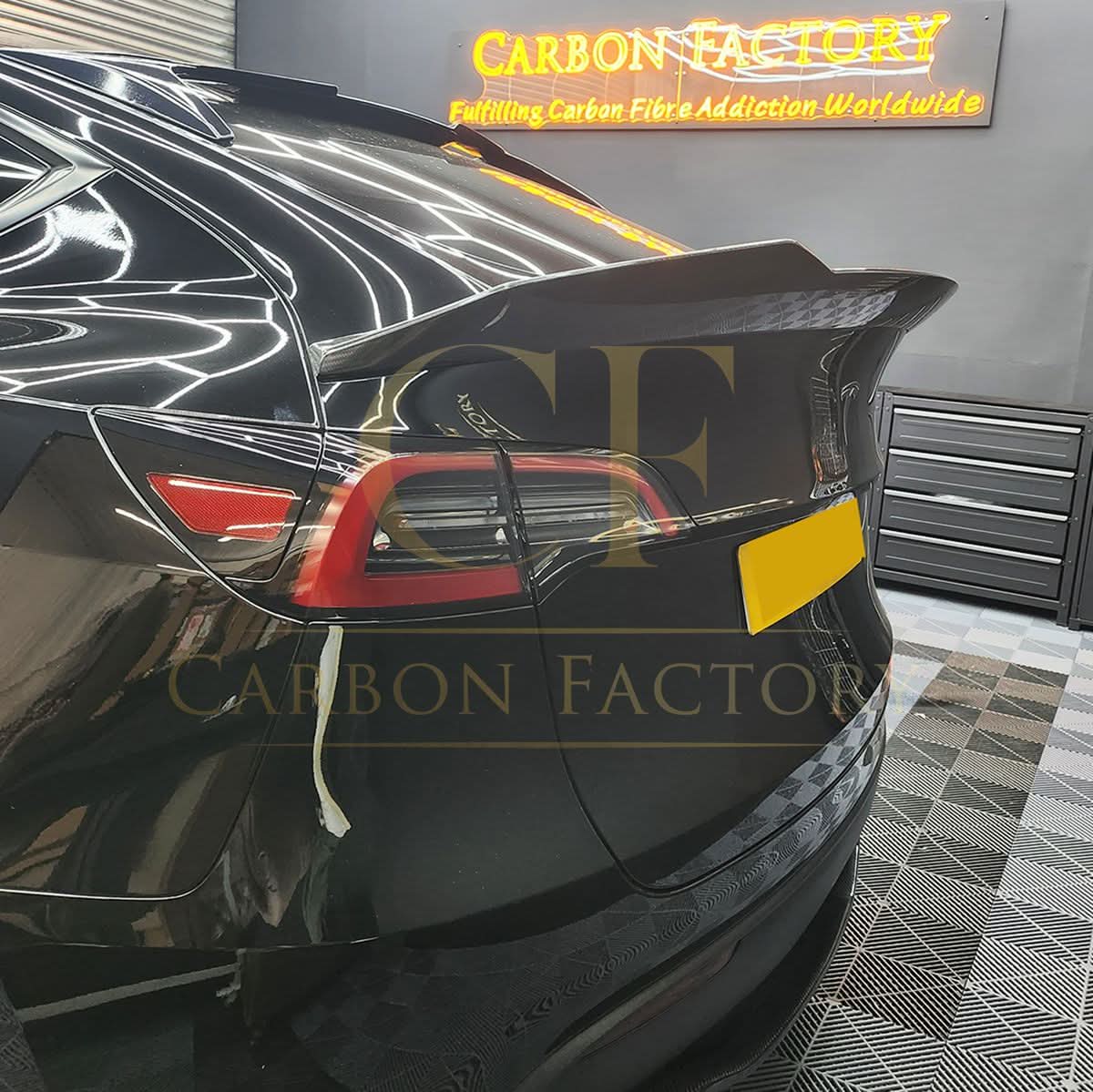 V Style Pre-Preg Carbon Fibre Rear Spoiler for Tesla Model Y 19-23