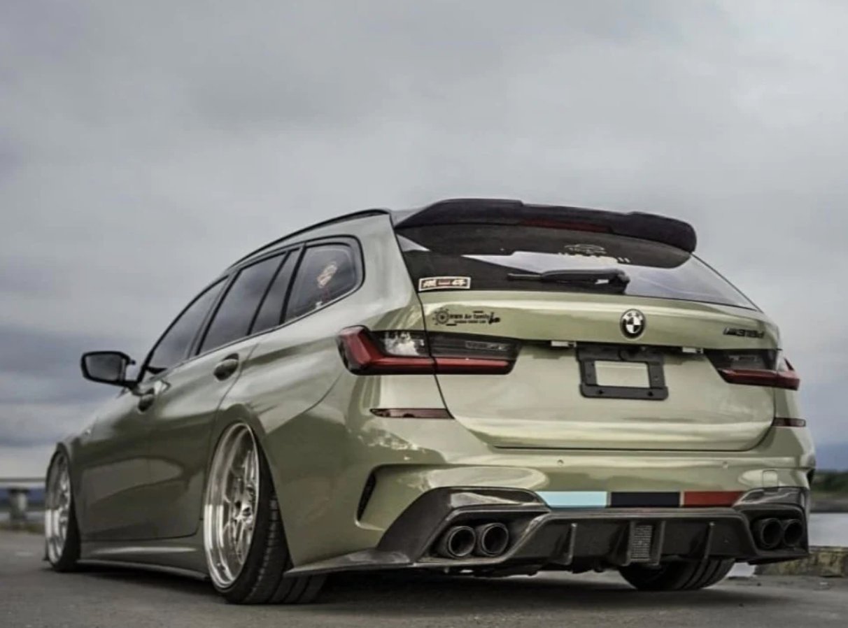 CMST - BMW 3 SERIES G20 CARBON FIBRE DIFFUSER WITH LED BRAKE LIGHT