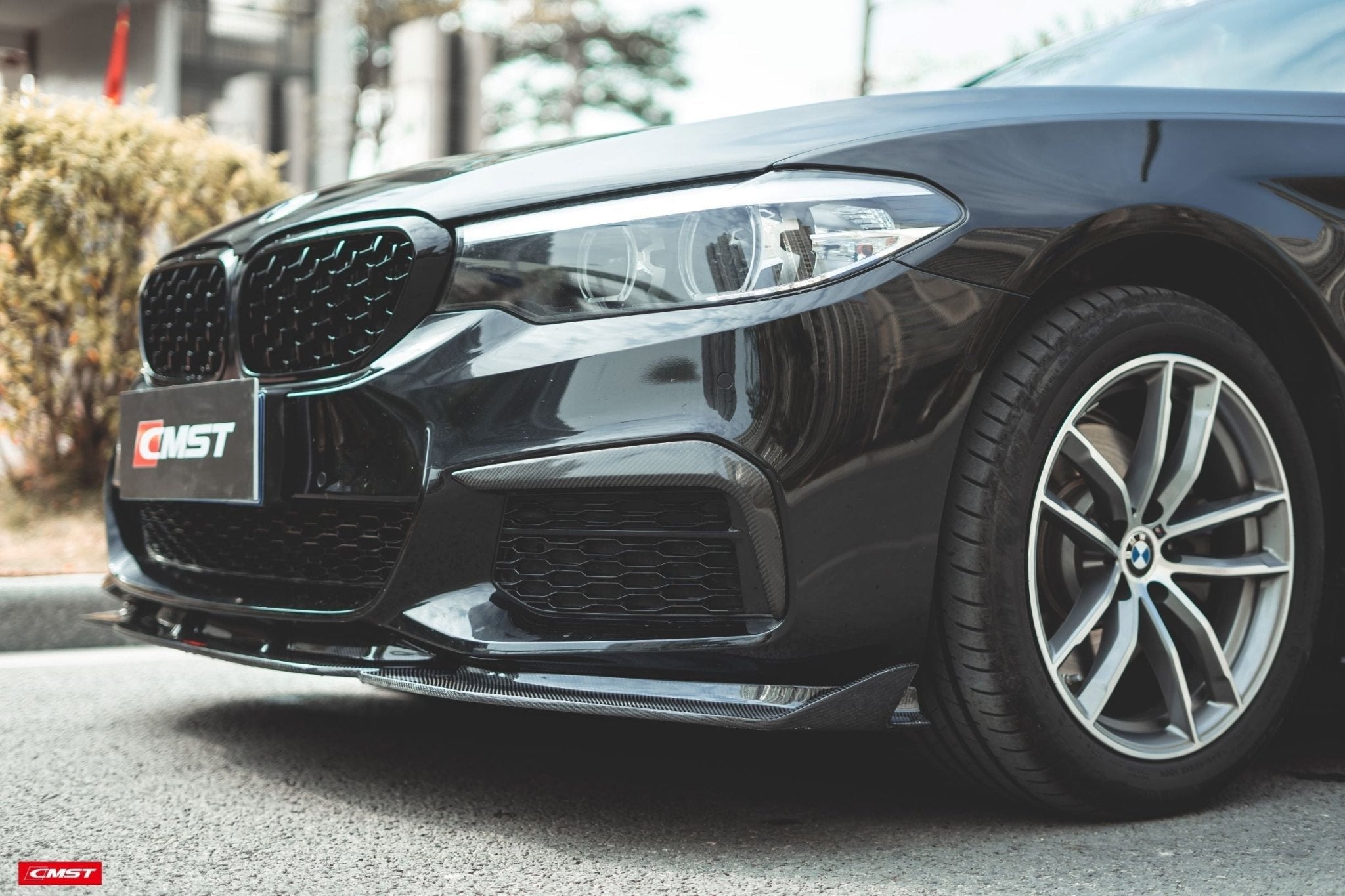 CMST - BMW 5 SERIES G30 PRE LCI CARBON FIBRE FRONT CANARDS