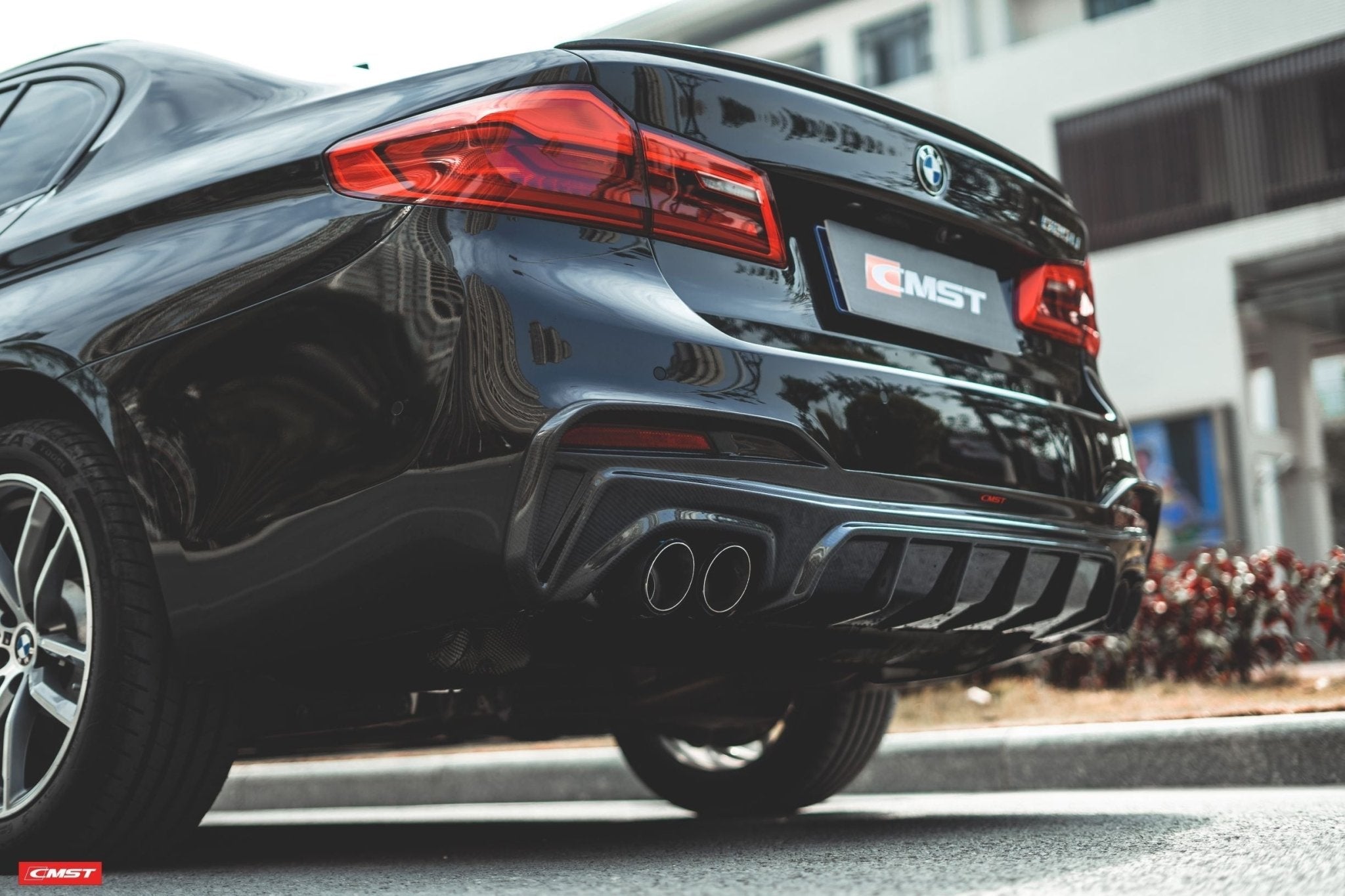 CMST - BMW 5 SERIES G30 PRE LCI CARBON FIBRE REAR DIFFUSER