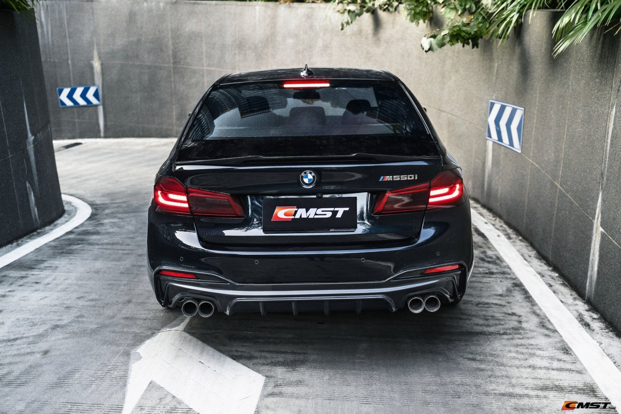 CMST - BMW 5 SERIES G30 PRE LCI CARBON FIBRE REAR DIFFUSER