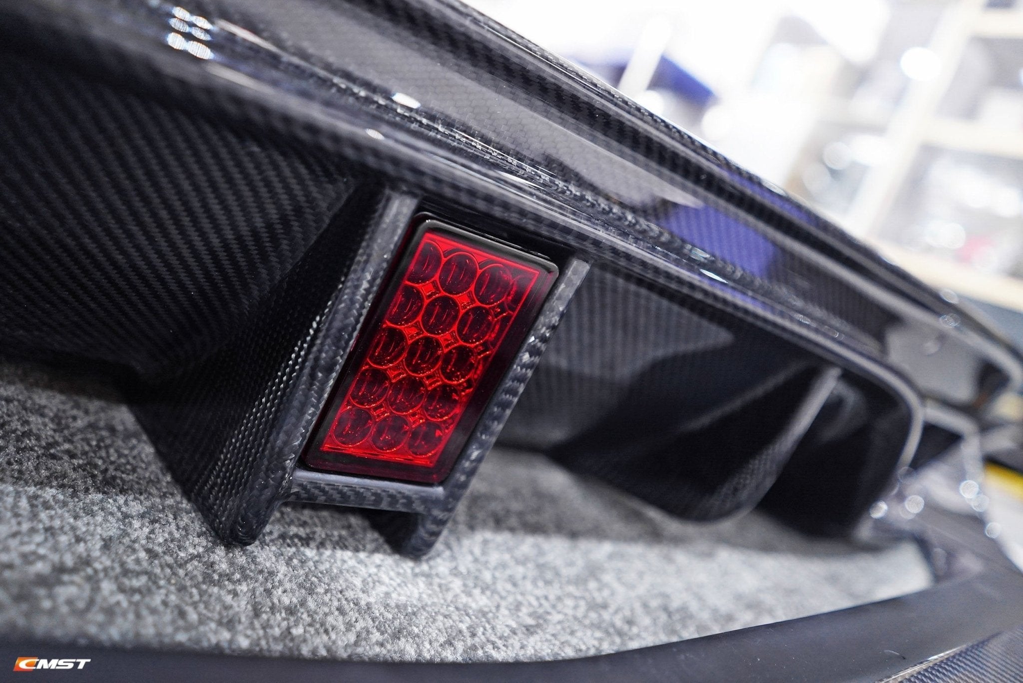 CMST - MERCEDES BENZ C63 SEDAN / COUPE W205 CARBON FIBRE REAR DIFFUSER WITH BRAKE LIGHT