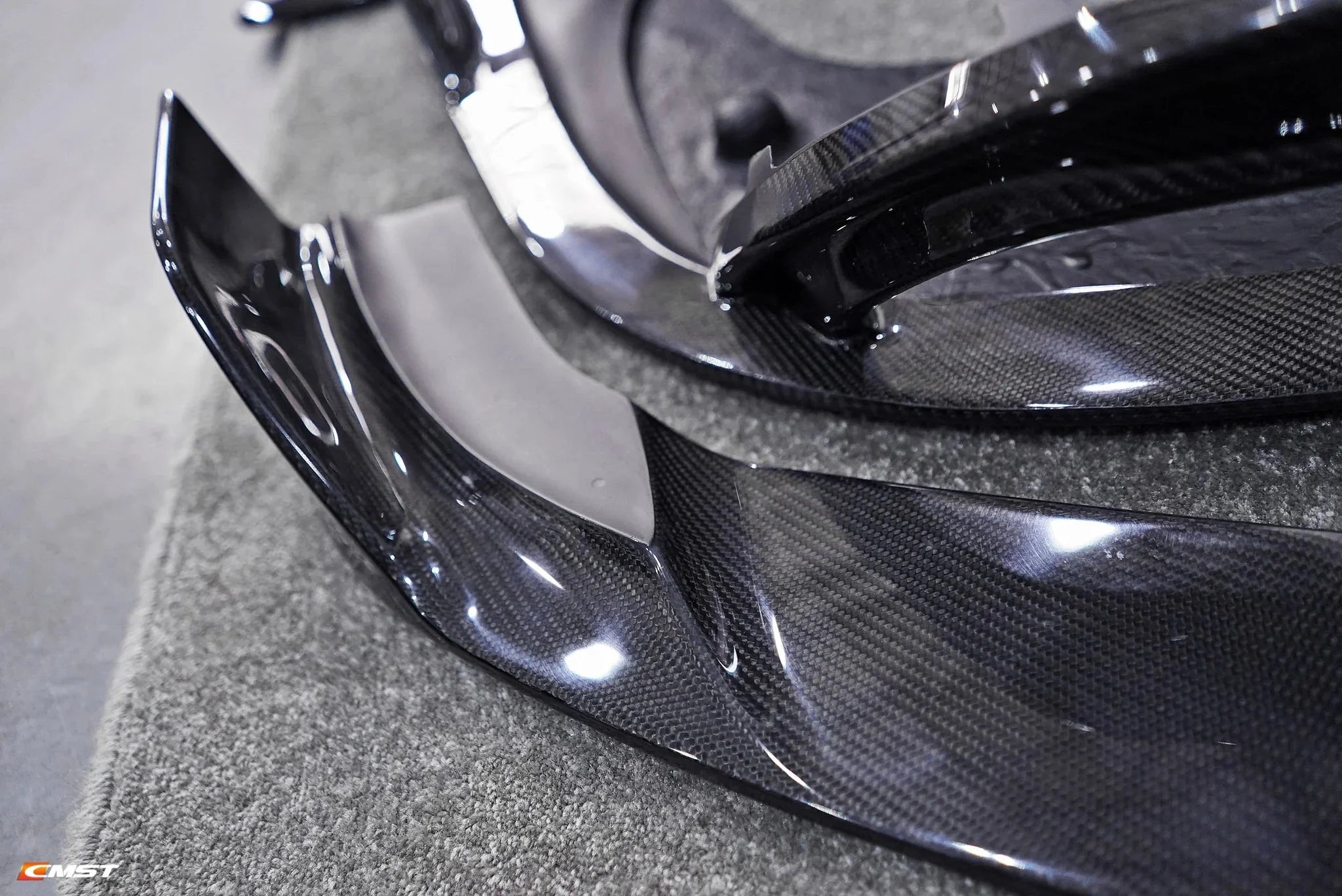CMST - MERCEDES BENZ W205 C63 C63S CARBON FIBRE FRONT LIP
