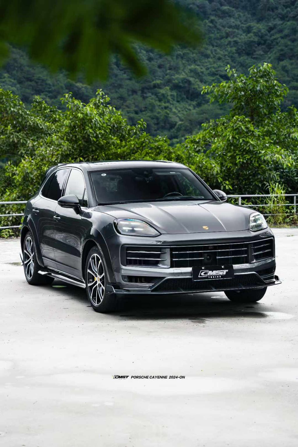 CMST - PORSCHE CAYENNE 2024+ DRY CARBON FIBRE FRONT LIP