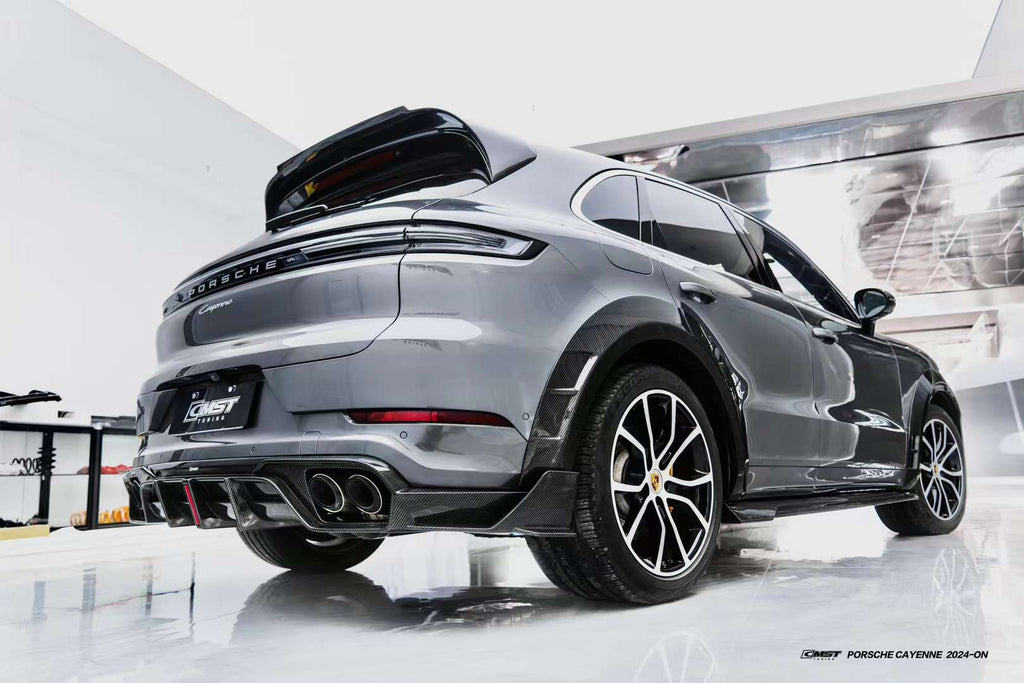CMST - PORSCHE CAYENNE 2024+ DRY CARBON FIBRE LED REAR DIFFUSER