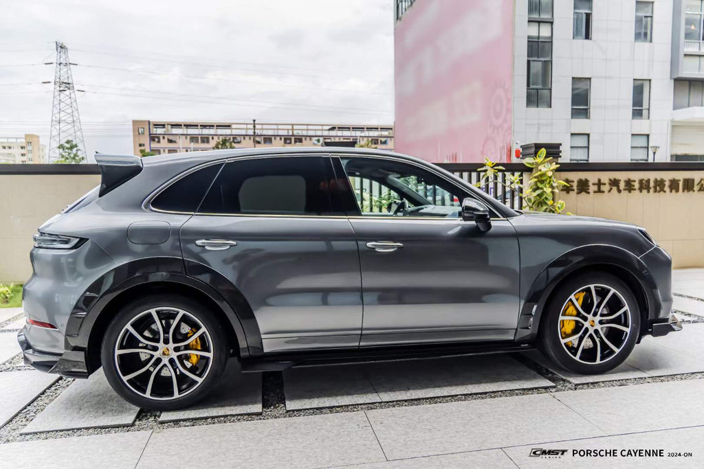 CMST - PORSCHE CAYENNE 2024+ DRY CARBON FIBRE SIDE SKIRTS