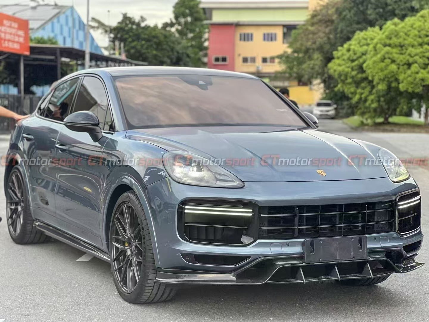 CMST - PORSCHE CAYENNE 9Y0 9Y3 CARBON FIBRE FRONT LIP