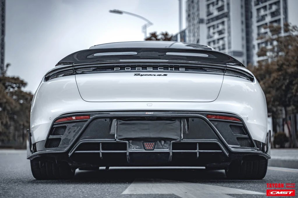 CMST - PORSCHE TAYCAN BASE / 4S DRY CARBON FIBRE REAR DIFFUSER WITH WINGLETS