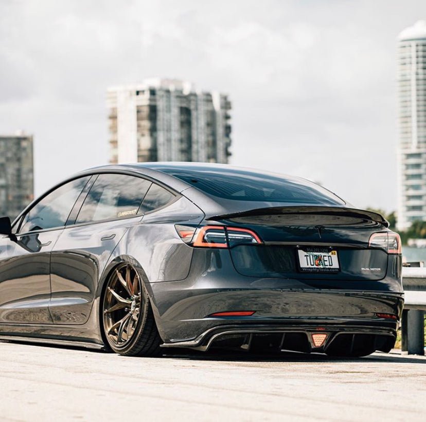 CMST - TESLA MODEL 3 CARBON FIBRE DIFFUSER V2