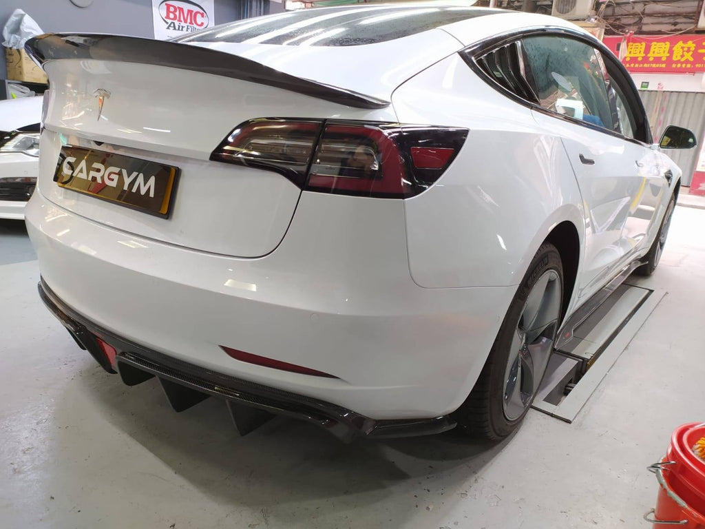 CMST - TESLA MODEL 3 CARBON FIBRE DIFFUSER V2