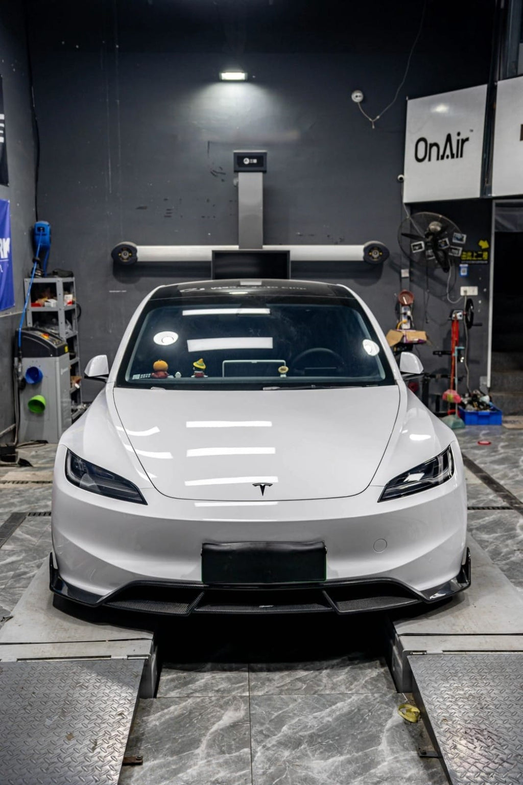 CMST - TESLA MODEL 3 HIGHLAND 2024+ CARBON FIBRE FRONT LIP SPLITTER V1
