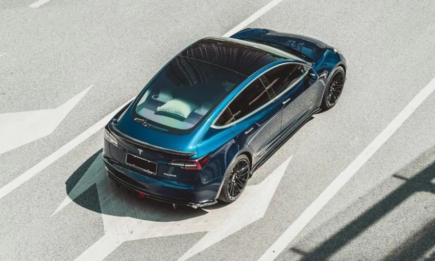 CMST - TESLA MODEL 3 CARBON FIBRE SPOILER V1