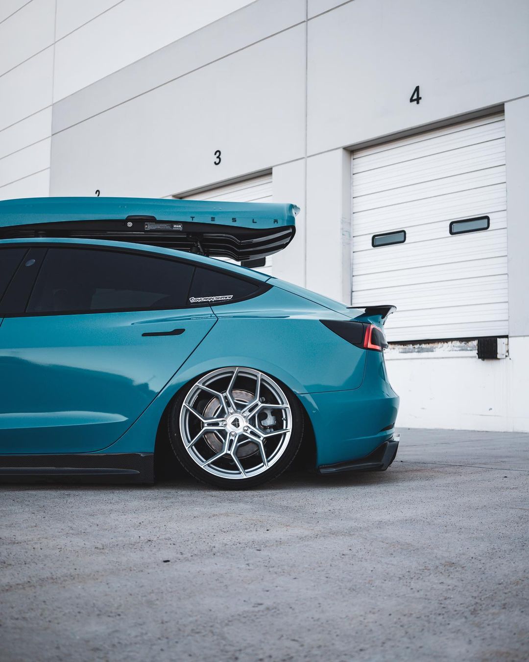 CMST - TESLA MODEL 3 CARBON FIBRE SPOILER V3