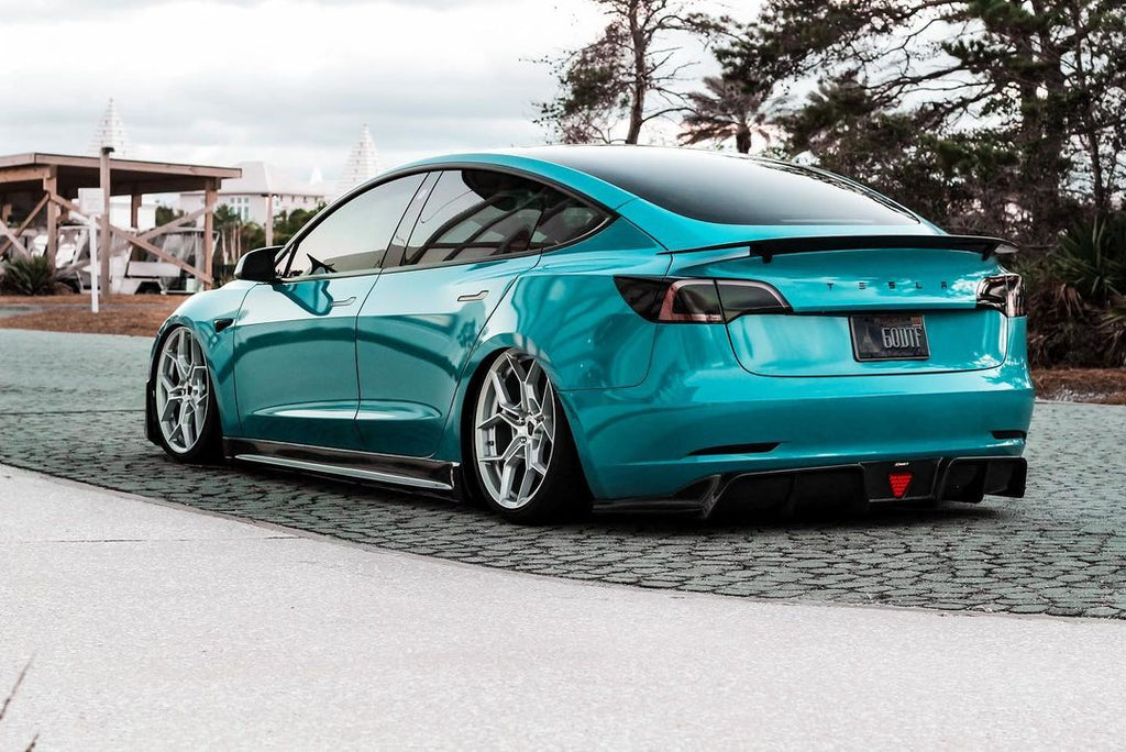 CMST - TESLA MODEL 3 CARBON FIBRE SPOILER V3