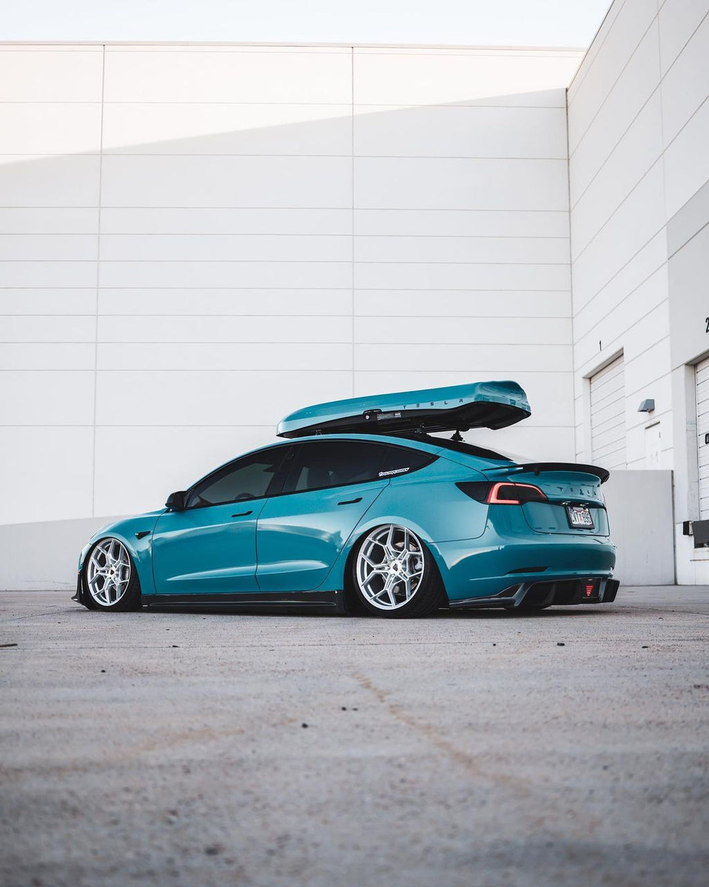 CMST - TESLA MODEL 3 CARBON FIBRE SPOILER V3