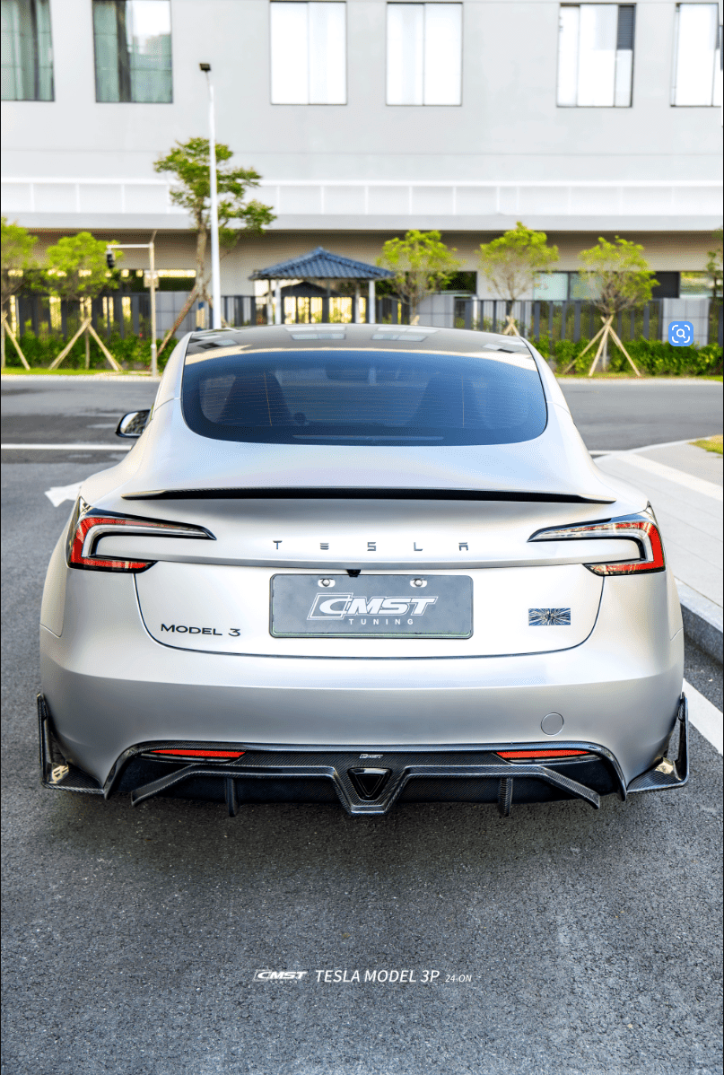 CMST - TESLA MODEL 3P HIGHLAND PERFORMANCE DRY CARBON FIBER LED REAR DIFFUSER