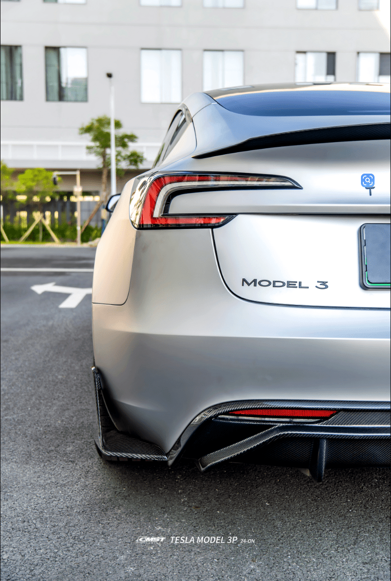 CMST - TESLA MODEL 3P PERFORMANCE HIGHLAND DRY CARBON FIBER BODYKIT