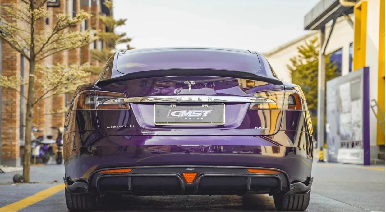 CMST - TESLA MODEL S CARBON FIBRE REAR DIFFUSER WITH LED BRAKE LIGHT
