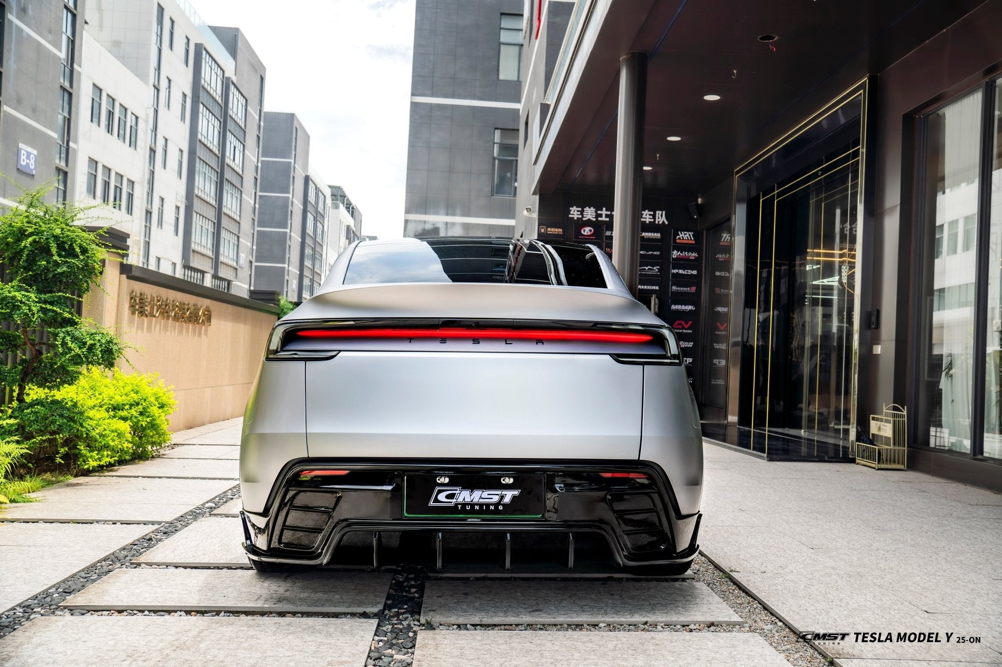 CMST - TESLA MODEL Y JUNIPER 2025+ GLOSS BLACK ABS PLASTIC FULL BODY KIT