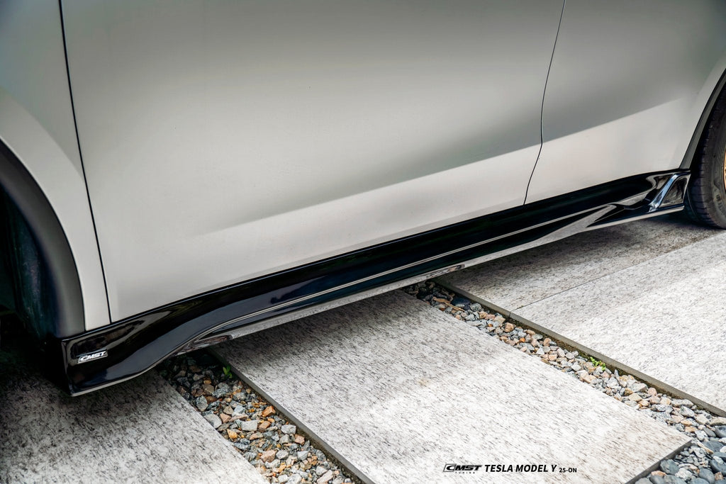 CMST - TESLA MODEL Y JUNIPER 2025+ GLOSS BLACK ABS PLASTIC FULL BODY KIT