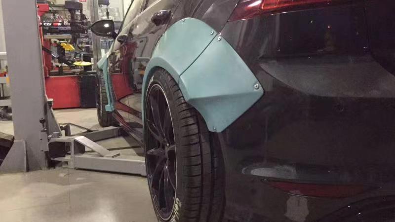 CMST - VOLKSWAGEN GOLF GTI / GOLF R MK7 MK7.5 WIDEBODY WHEEL ARCHES FRP