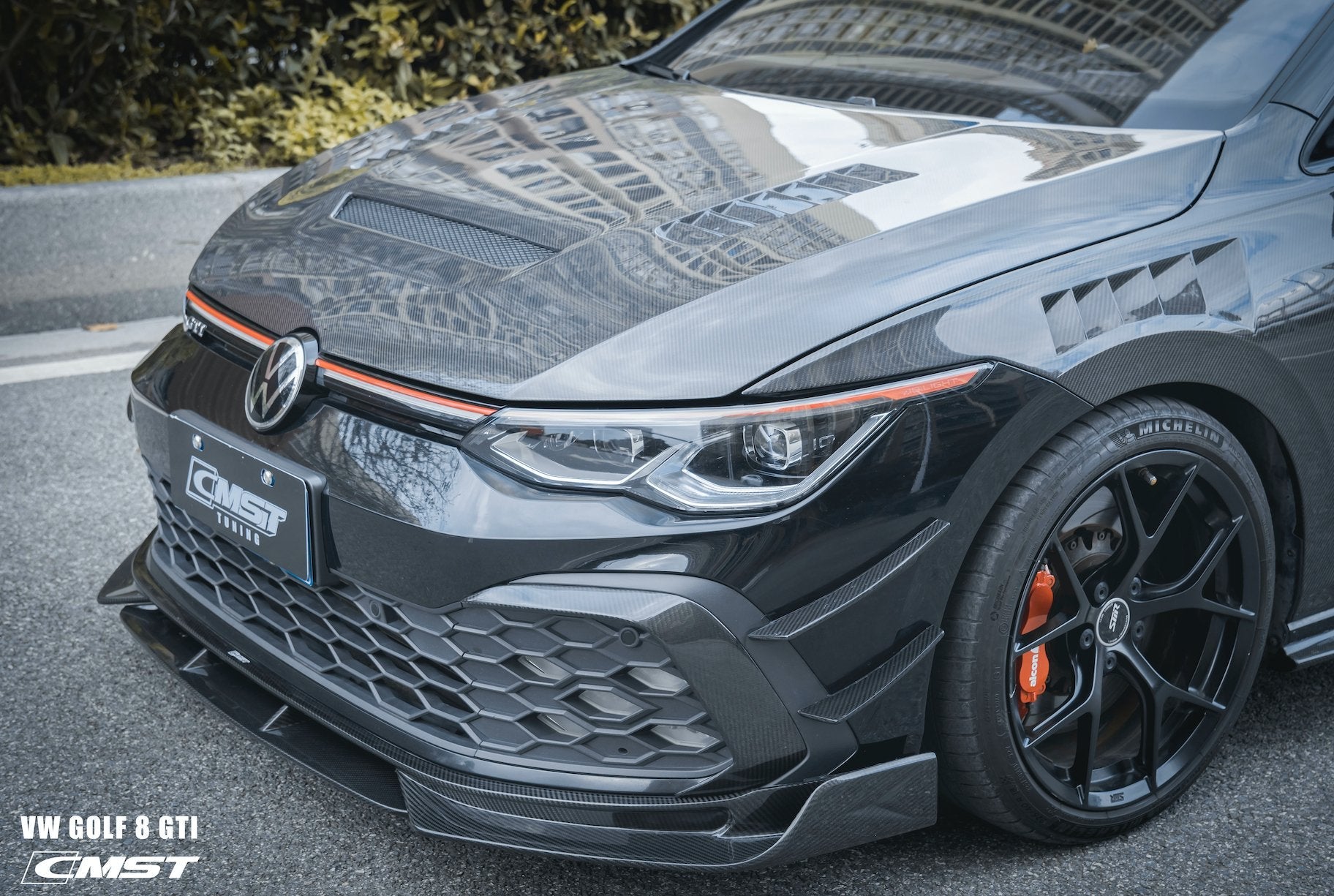 CMST- VOLKSWAGEN GOLF MK8 GTI / R LINE CARBON FIBRE FRONT LIP