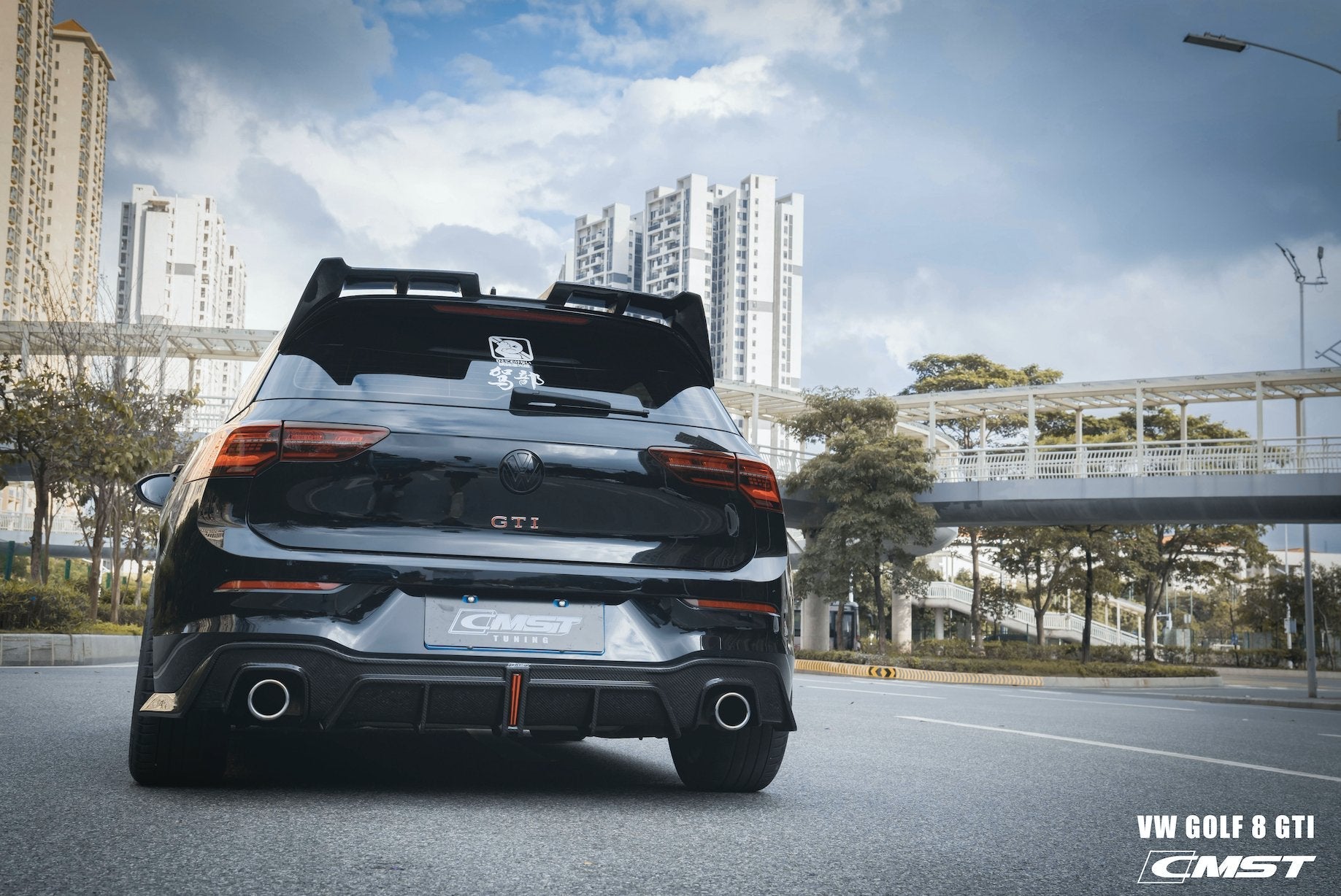 CMST- VOLKSWAGEN GOLF MK8 GTI / R LINE CARBON FIBRE REAR SPOILER