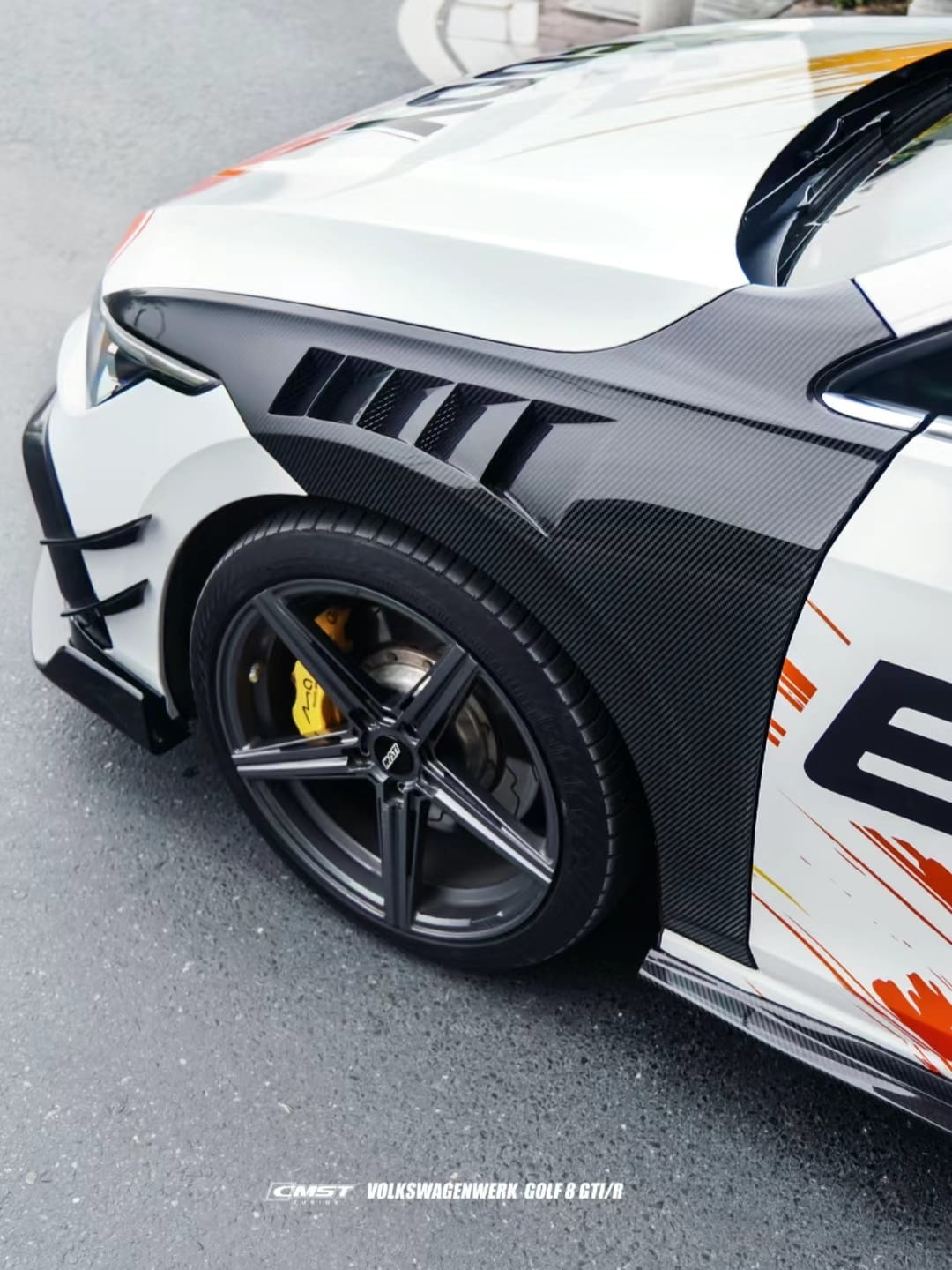 CMST- VOLKSWAGEN GOLF MK8 GTI / R LINE CARBON FIBRE SIDE FENDER WINGS