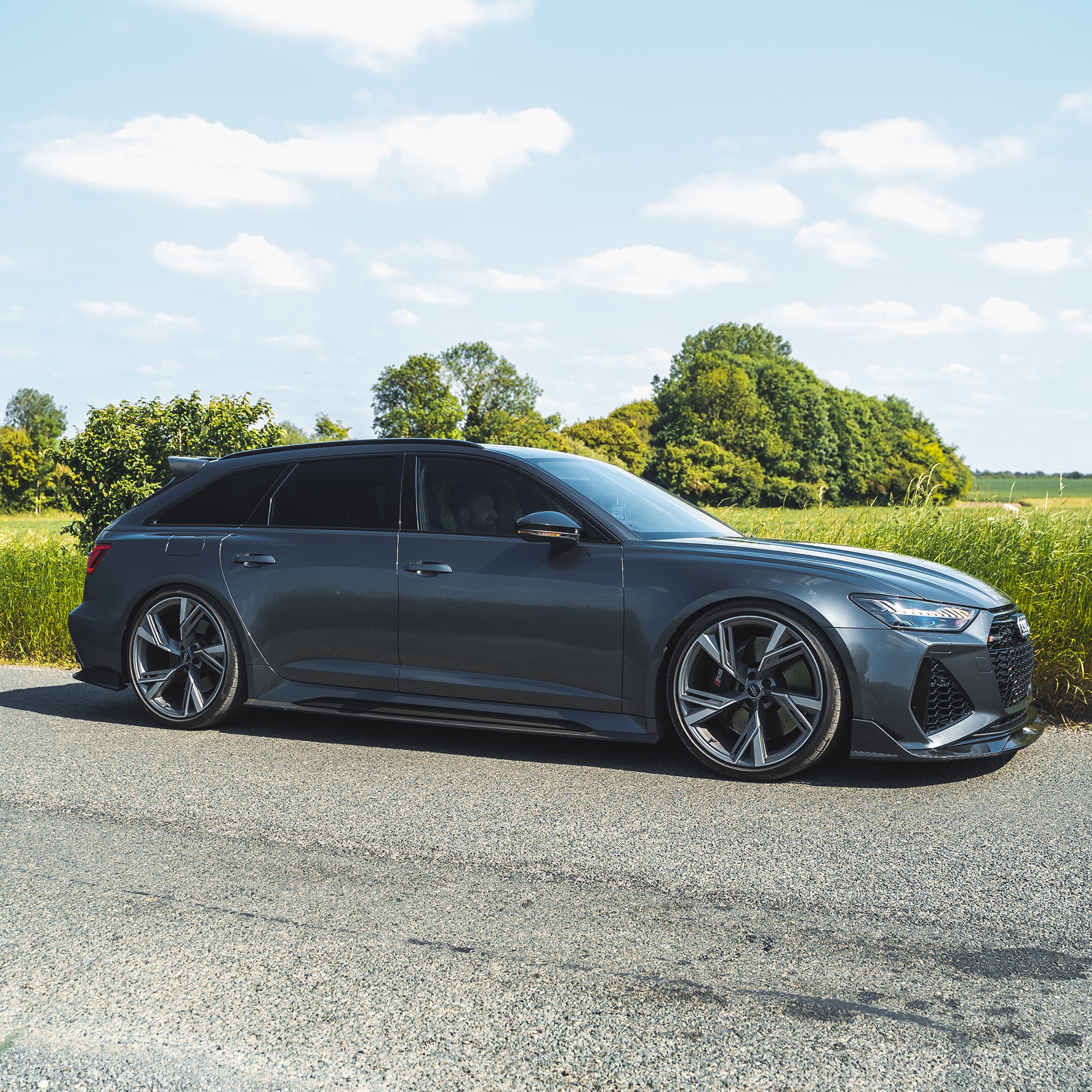 AUDI RS6/RS7 C8 AVANT CARBON FIBRE SIDE SKIRTS V1 - CT DESIGN
