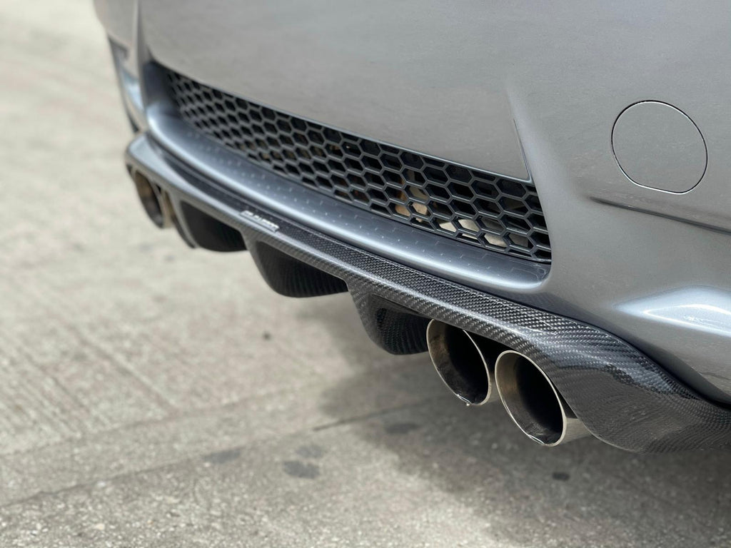BMW E92 M3 FULL CARBON FIBRE KIT - V1