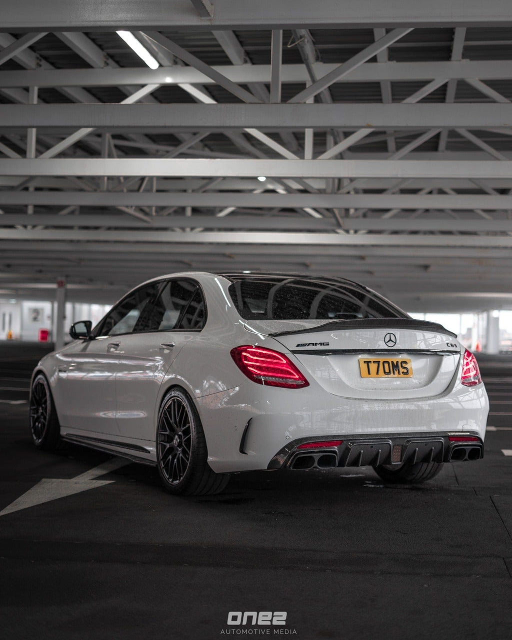MERCEDES C63 W205 SALOON FULL CARBON FIBRE KIT V2