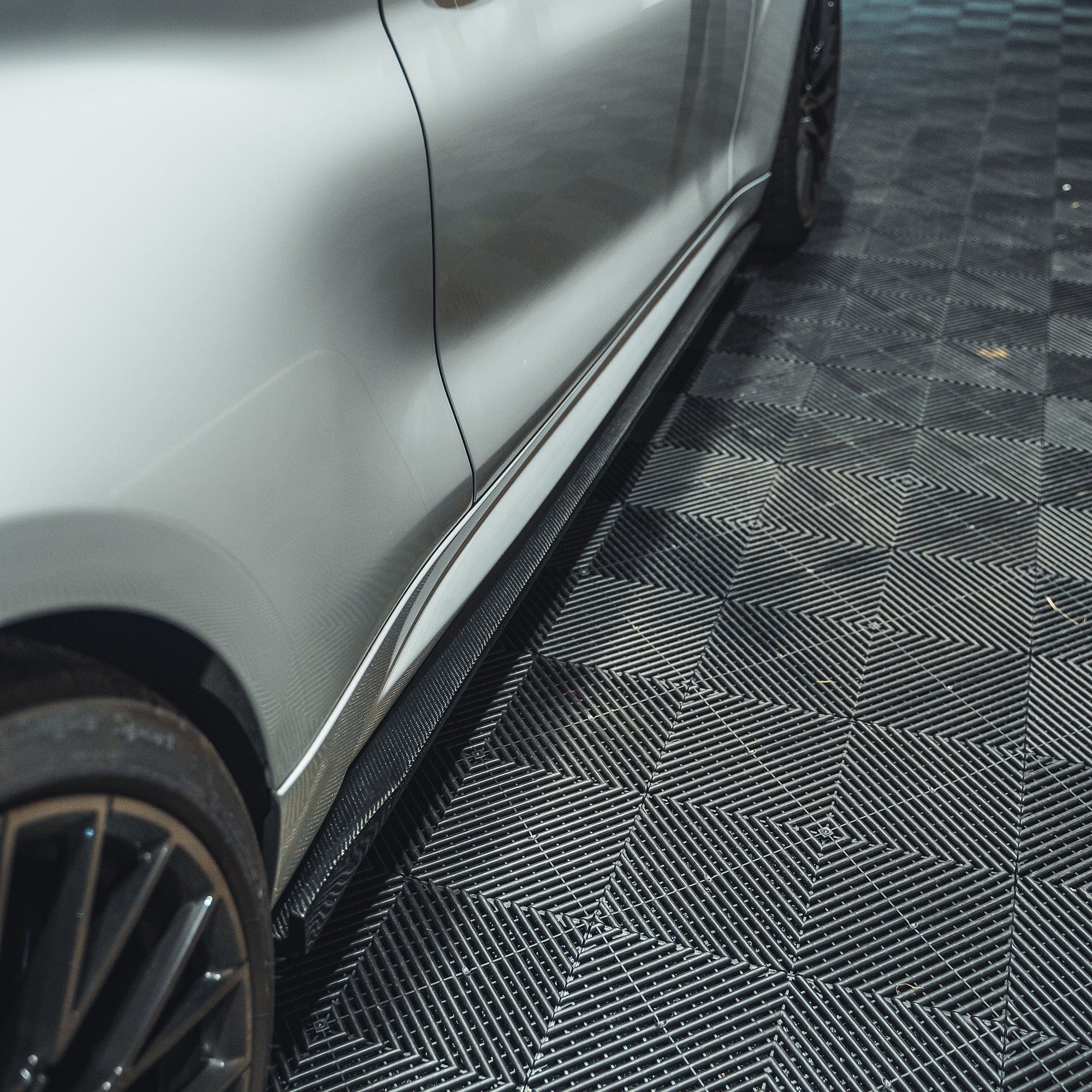 BMW M2 / M2C F87 CARBON FIBRE SIDE SKIRTS V3