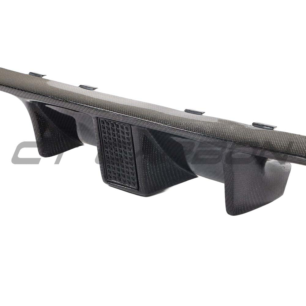 BMW M3/M4 (F80 F82 F83) CARBON FIBRE DIFFUSER WITH DTM LIGHT - V5