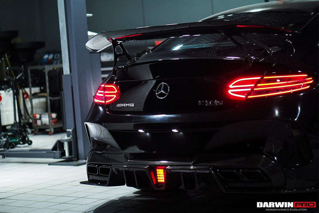DARWINPRO - MERCEDES BENZ W205 C63 & C6S AMG COUPE 2015 -2021 PARTIAL CARBON FIBER REAR BUMPER AND LED DIFFUSER